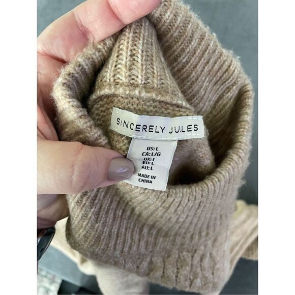 Sincerely Jules Gray Turtleneck Sweater - Picture 4 of 8